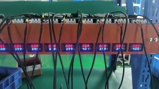 XDB305正在进行老化校准